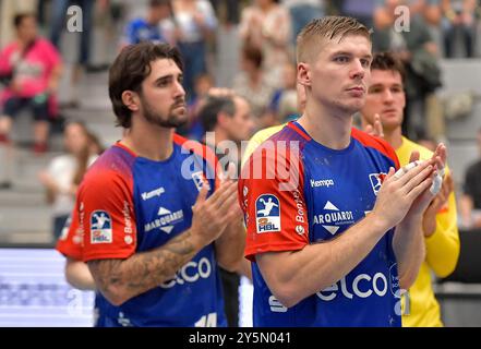 Daniel Ingason (HBW Balingen-Weilstetten, #10), Max Santos, (HBW Balingen-Weilstetten, #14) Traurige Gesichter nach der Niederlage, HBW Balingen Weilstetten vs. ASV Hamm Westfalen, Handball 2. Bundesliga, 3. Spieltag, Spielzeit 2024/2025, 22.09.2024, Eibner-Pressefoto/Andreas Ulmer Stockfoto