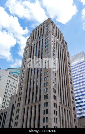 MPLS, MN - 18. Mai 2024: Historischer Rand Tower, erbaut 1929 im Art déco-Stil. Stockfoto