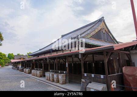 Honmaru goten Palast von Nijo Castle. Nijo Castle ist eine Flachlandburg in Kyoto, Japan. Die Burg Nijo gehört zu den historischen Denkmälern des antiken Kyoto, A U Stockfoto