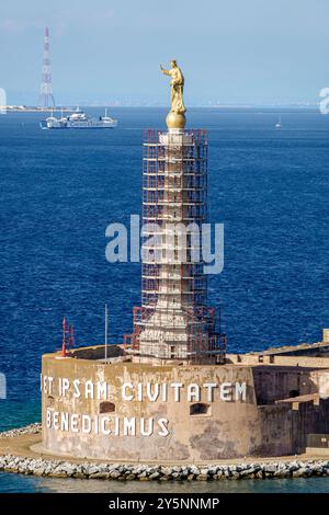 Messina Sizilien Italien, Hafen von Messina, Porto di Messina, Mittelmeer, Meerenge von Messina, Außenansicht, San Raineri Halbinsel, Zancle Falcata Gebiet z Stockfoto