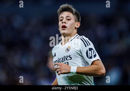 Madrid, Deutschland. September 2024. Fussball La Liga 6. Spieltag Real Madrid - Espanyol Barcelona am 21.09.2024 im Estadio Santiago Bernabeu in Madrid Arda Güler ( Madrid ) Foto: Revierfoto Credit: ddp Media GmbH/Alamy Live News Stockfoto