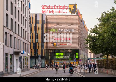 Einkaufszentrum Hoefe am Bruehl zwischen Richard-Wagner-Platz, Richard-Wagner-Straße und Hallischen Tor in Leipzig. Stockfoto