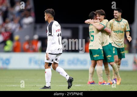 Brasilia, Brasilien. September 2024. Philippe Coutinho von Vasco da Gama beklagt 0-1 Niederlage nach dem Spiel zwischen Vasco da Gama und Palmeiras für die brasilianische Serie A 2024 im Mane Garrincha Stadium in Brasilia am 22. September 2024 Foto: Adalberto Marques/DiaEsportivo/Alamy Live News Credit: DiaEsportivo/Alamy Live News Stockfoto