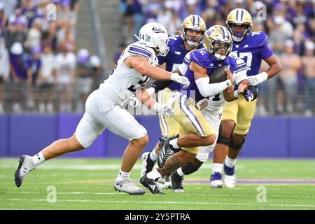 21. September 2024: Washington Huskies Quarterback Demond Williams Jr. (2) während des NCAA Football Spiels zwischen den Northwestern Wildcats und Washington Huskies in Seattle, WA. Washington besiegte Northwestern mit 24:5. Steve Faber/CSM Stockfoto