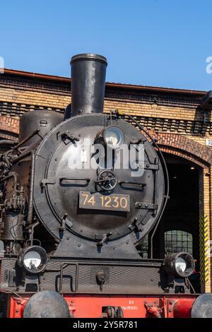 Berlin, 22. September 2024: Ein Eisenbahnfest findet im Bahnbetriebswerk Schöneweide statt. Stockfoto