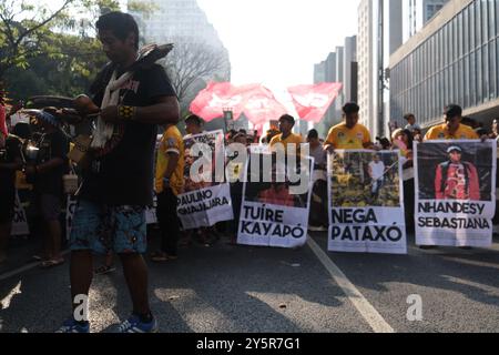 22. September 2024, Sao Paulo, Sao Paulo, brasilien: Demonstranten halten eine Demonstration gegen die Brände und für die Agrarreform auf der Paulista Avenue in der zentralen Region von SÃ ab (Foto: © Dario Oliveira/ZUMA Press Wire) NUR REDAKTIONELLE VERWENDUNG! Nicht für kommerzielle ZWECKE! Stockfoto