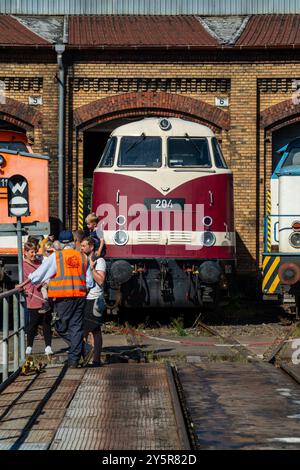 Berlin, 22. September 2024: Ein Eisenbahnfest findet im Bahnbetriebswerk Schöneweide statt. Stockfoto