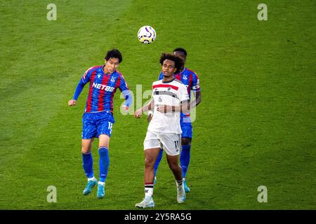 LONDON, ENGLAND – 21. SEPTEMBER: Daichi Kamada, Joshua Zirkzee während des Premier League-Spiels zwischen Crystal Palace FC und Manchester United FC bei S Stockfoto