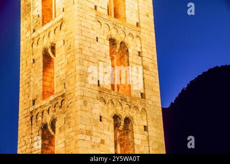Romanische Kirche Santa Eulàlia. Erill-la-Vall. Valle de Boí. Lleida. Pyrenäen Bergkette. Katalonien. Spanien. Stockfoto
