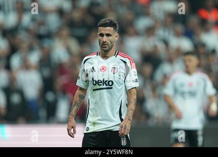 22. September 2024: Rafa von Besiktas schaut während eines Spiels der Türkei SÃ¼per Ligue zu, BeÅŸiktaÅŸ J. K gegen EyÃ¼pspor, im Besiktas-Stadion, Istanbul, Türkei. Ulrik Pedersen/CSM Stockfoto