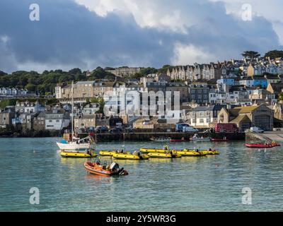 St Ives Harbour High Tide, St Ives, Cornwall, England, Vereinigtes Königreich, GB Stockfoto