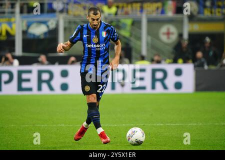 Henrikh Mkhitaryan (FC Inter) während des italienischen Meisterschaftsspiels Serie A zwischen dem FC Internazionale und dem AC Milan am 22. September 2024 im San Siro Stadion in Mailand. Quelle: Luca Rossini/E-Mage/Alamy Live News Stockfoto