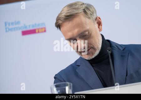 Berlin, Deutschland. September 2024. Christian Lindner, Bundesvorsitzender der FDP, spricht während einer FDP-Pressekonferenz. Die Landtagswahl in Brandenburg fand am 22. September statt. Quelle: Sebastian Christoph Gollnow/dpa/Alamy Live News Stockfoto