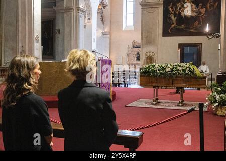 Mailand, Italien. September 2024. Funerali Paola MarellaMilano - Italia - Cronaca - Luned&#xec;, 23 Settembre, 2024 (Foto di Marco Ottico/Lapresse) Beerdigung von Paola Marella Mailand, Italien - Nachrichten - Montag, 23. September 2024 (Foto: Marco Ottico/Lapresse) Credit: LaPresse/Alamy Live News Stockfoto