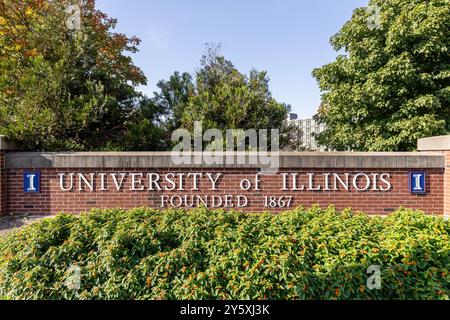 Die University of Illinois ist eine öffentliche Forschungsuniversität, die 1867 gegründet wurde. Stockfoto