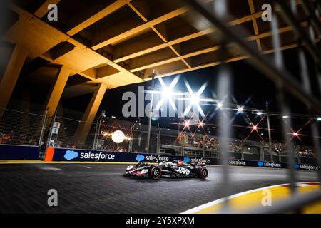 Singapur, Singapur. September 2024. #20 Kevin Magnussen (DNK, MoneyGram Haas F1), F1 Grand Prix von Singapur auf dem Marina Bay Street Circuit am 22. September 2024 in Singapur. (Foto von HOCH ZWEI) Credit: dpa/Alamy Live News Stockfoto