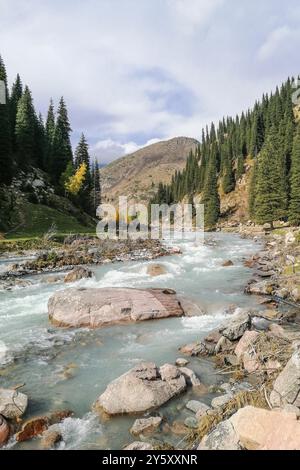 Kirgisistan, Kirchyn-Tal, Landschaft Stockfoto