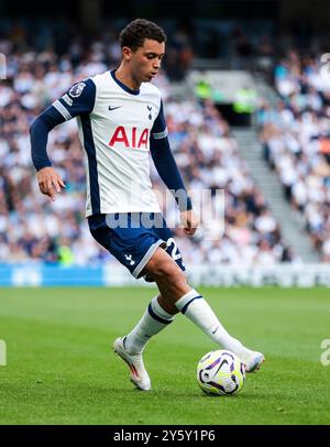 Brennan Johnson von Tottenham Hotspur während des Premier League-Spiels im Tottenham Hotspur Stadium in London. Bilddatum: Samstag, 21. September 2024. Stockfoto