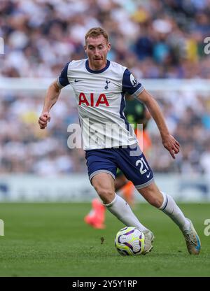 Tottenham Hotspur's Dejan Kulusevski während des Premier League Spiels im Tottenham Hotspur Stadium, London. Bilddatum: Samstag, 21. September 2024. Stockfoto