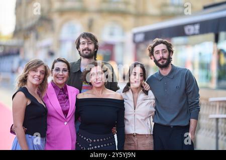 September 2024, Donostia / San Sebastian, Euskadi, Spanien: Clara Segura, Enric Auquer, Macarena Garcia, Maria Rodriguez Soto besuchte Mugaritz. Sin Papa ni postre' Red Carpet beim 72. San Sebastian International Film Festival im Victoria Eugenia Theatre am 23. September 2024 in Donostia/San Sebastian, Spanien (Bild: © Jack Abuin/ZUMA Press Wire) NUR ZUR REDAKTIONELLEN VERWENDUNG! Nicht für kommerzielle ZWECKE! Stockfoto