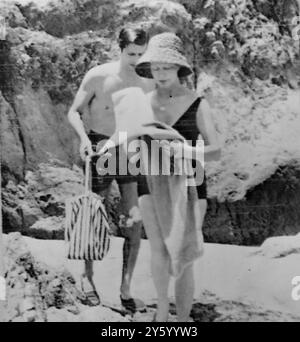 JOHN MERIVALE MIT DER SCHAUSPIELERIN VIVIEN LEIGH IN WEST INDIES / 7. APRIL 1961 Stockfoto