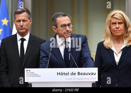 Paris, Frankreich. September 2024. Julien Mattia/Le Pictorium – Regierung Barnier: Übergabemeldung im Innenministerium, 23. September 2024 - 23. September 09/2024 - Frankreich/Ile-de-France (Region)/Paris - Senator Bruno Retailleau (LR) ersetzt Gerald Darmanin als Innenminister in der Regierung Barnier am 23. September 2024. Quelle: LE PICTORIUM/Alamy Live News Stockfoto