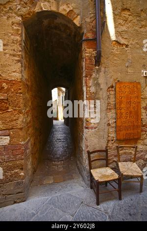 Pienza, Siena: Während seines Besuchs von Corsignano Castel, Silvio Enea Piccolomini, auch bekannt für sein Pontifikat unter dem Namen Papst Pio II., entwickelt sich Stockfoto