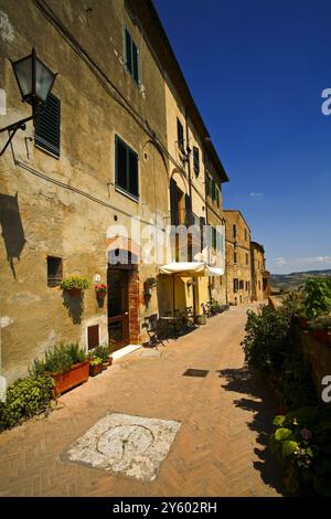 Pienza, Siena: Während seines Besuchs von Corsignano Castel, Silvio Enea Piccolomini, auch bekannt für sein Pontifikat unter dem Namen Papst Pio II., entwickelt sich Stockfoto