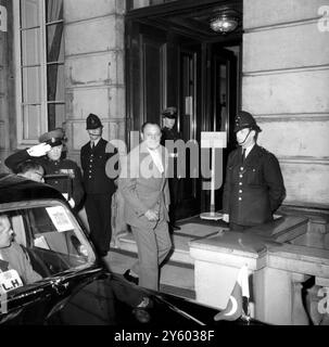 PRÄSIDENT UND PREMIER PAKISTANS AYUB KHAN, 15. MÄRZ 1961 IN LONDON Stockfoto