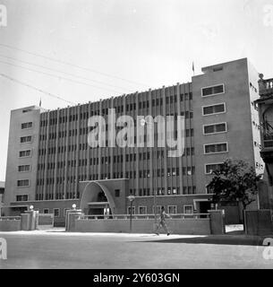 GEBÄUDE VON KARACHI, PAKISTAN - POLIZEI 13 MÄRZ 1961 Stockfoto