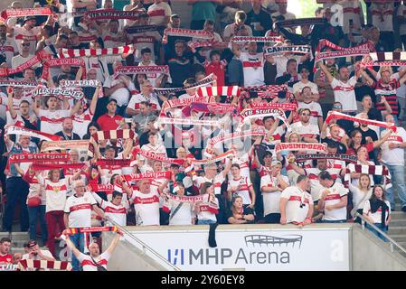 VFB Fans im Spiel VFB STUTTGART – BORUSSIA DORTMUND 5-1 am 22. September 2024 in Stuttgart. Saison 2024/2025, 1.Bundesliga, Spieltag 4, 4.Spieltag Fotograf: ddp-Bilder / Sternbilder - DFL-VORSCHRIFTEN VERBIETEN JEDE VERWENDUNG VON FOTOGRAFIEN als BILDSEQUENZEN und/oder QUASI-VIDEO - Stockfoto