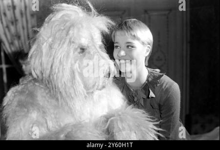 THEATER SCALA PETER PAN JULIA LOCKWOOD PETER HUND NANA 13 DEZEMBER 1960 Stockfoto