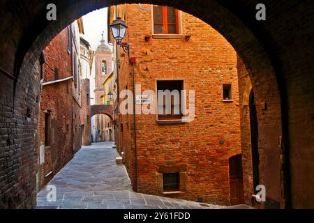 Historisches mittelalterliches Dorf Turrita di Siena, Toskana Italien Stockfoto