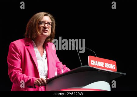 Liverpool, Großbritannien. September 2024. Eluned Morgan, Baroness Morgan of Ely, erste Ministerin von Wales, Mitglied des House of Lords, sprach auf der Labour-Konferenz. Liverpool UK Bild: Garyroberts/worldwidefeatures.com Credit: GaryRobertsphotography/Alamy Live News Stockfoto