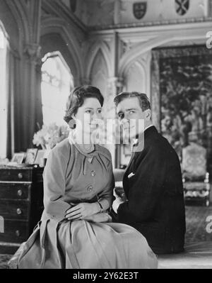 DER FOTOGRAF ANTHONY ARMSTRONG-JONES UND DIE VERLOBTE PRINZESSIN MARGARET 27. FEBRUAR 1960 Stockfoto