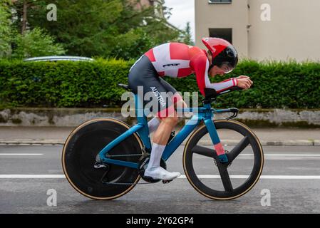 Zürich, Schweiz. September 2024. Adrian Stieger aus Österreich fährt im U23-Einzelzeitfahren der Männer während der UCI Straßen- und Para-Radfahren-Weltmeisterschaft Zürich 2024. Quelle: Fabienne Koch/Alamy Live News. Stockfoto