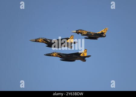 Riad, Saudi-Arabien. September 2024. Anlässlich des Nationalfeiertags in Saudi-Arabien findet am 23. September 2024 in Riad, Saudi-Arabien, eine Flugshow statt. Quelle: Wang Haizhou/Xinhua/Alamy Live News Stockfoto