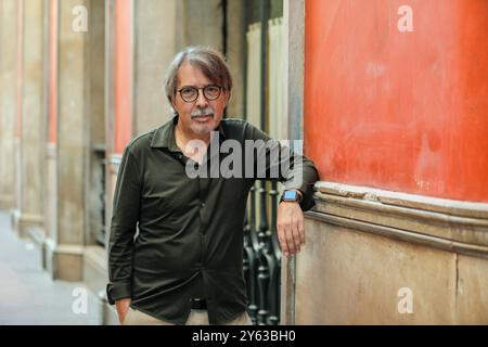 Sevilla, 10.07.2021. Interview mit dem Schriftsteller Xavier Pericay, der ein Buch über das Goldene Zeitalter des Journalismus in Sevilla vorstellt. Foto: Raúl Doblado. ARCHSEV. Quelle: Album / Archivo ABC / Raúl Doblado Stockfoto