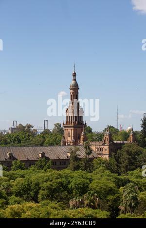 Sevilla, 22.06.2021. Bericht über das Gebäude des Provinzgerichts von Sevilla und seine versteckten Ecken. Blick auf Sevilla vom Provinzgericht. Foto: Vanessa Gómez. ARCHSEV. Quelle: Album / Archivo ABC / Vanessa Gómez Stockfoto