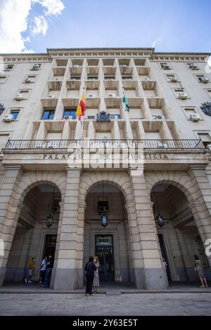 Sevilla, 22.06.2021. Bericht über das Gebäude des Provinzgerichts von Sevilla und seine versteckten Ecken. Justizpalast. Foto: Vanessa Gómez. ARCHSEV. Quelle: Album / Archivo ABC / Vanessa Gómez Stockfoto