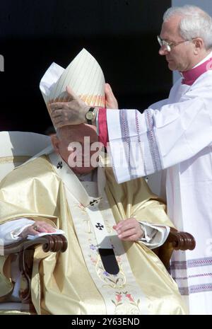 Madrid, 04.05.2003. Die Heiligsprechung unter dem Vorsitz seiner Heiligkeit Papst Johannes Paul II. Fand auf der Plaza de Colón statt. Foto: Ángel de Antonio. Quelle: Album / Archivo ABC / Ángel de Antonio Stockfoto