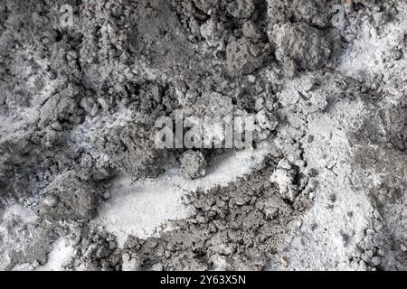 Frisch gegossener nasser Beton, industrielle Hintergrundfotostruktur Stockfoto