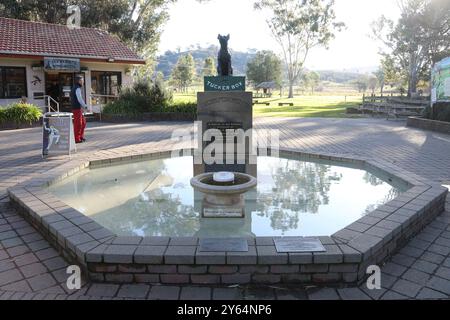Dog on the Tuckerbox Statue, in der Nähe von Gundagai, NSW, Australien Stockfoto