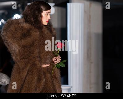 Paris, Frankreich. September 2024. VAQUERA Start- und Landebahn Frühjahr/Sommer 2025 während der Pariser Fashion Week am 2024. September - Paris, Frankreich, 23./09/2024 Credit: dpa/Alamy Live News Stockfoto