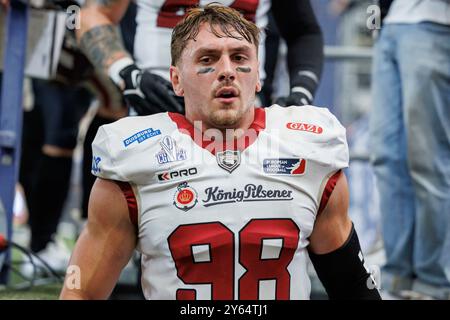 Gelsenkirchen, Deutschland. September 2024. firo: 22.09.2024, American Football, elf, European League of Football, Meisterschaftsspiel 2024, Rhein Fire vs Vienna Vikings Defensivlineman Max Parkinson (Rhein Fire) Portrait, Credit: dpa/Alamy Live News Stockfoto