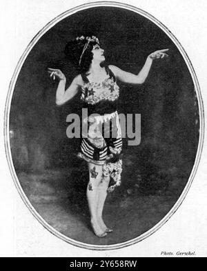 Die russische Ballerina Tamara Karsavina ist hier als Salome in La Tragedie de Salome in der Londoner Drury Lane zu sehen . 12. Juli 1913 Stockfoto