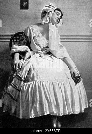 Die russische Ballerina Tamara Karsavina wurde hier in Le Spectre de la Rose in der Londoner Drury Lane gesehen . 19. Juli 1913 Stockfoto