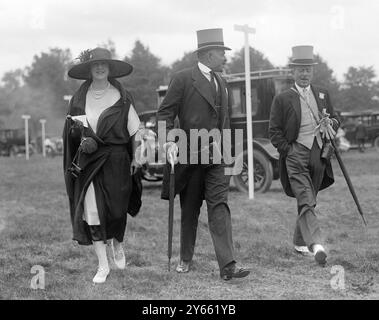 Beim Royal Ascot Race Meeting - Rajah and Ranee of Pudukota. 22. Juni 1921 Stockfoto