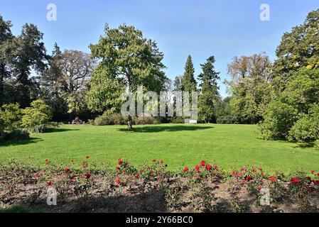 Pruhonice Park und Schlosskomplex, nationales Kulturdenkmal und UNESCO-Weltkulturerbe, einer der schönsten Parks in Prag, Tschechische Republi Stockfoto