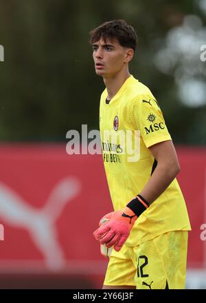 Mailand, Italien. September 2024. Alessandro Longoni vom AC Milan während des Spiels der UEFA Youth League im Centro Sportivo Vismara, Mailand. Der Bildnachweis sollte lauten: Jonathan Moscrop/Sportimage Credit: Sportimage Ltd/Alamy Live News Stockfoto